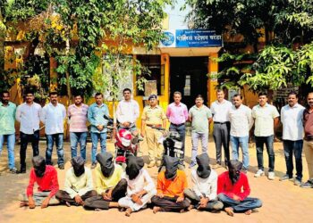 परंडा तालुक्यात माजी सैनिकाच्या घरी सशस्त्र दरोडा टाकणारी सात जणांची टोळी २४ तासांत जेरबंद स्थानिक गुन्हे शाखेची धडाकेबाज कारवाई