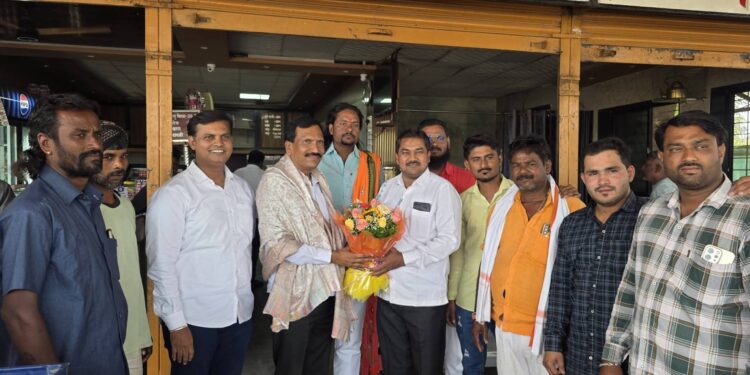 भाजपा नेते नितीन काळे यांची मराठवाडा संयोजकपदी निवड; नगरसेवक विलास (बापू) लोंढे यांच्या हस्ते सत्कार