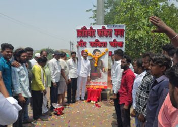क्रांतिवीर फकिरा चौकाचे समाजसेवक दत्ता पेठे यांच्या उपस्थितीत सुशोभीकरण… युवकांनी एकत्रित येत  स्वखर्चातून केलेल्या उपक्रमाचे सर्वत्र कौतुक