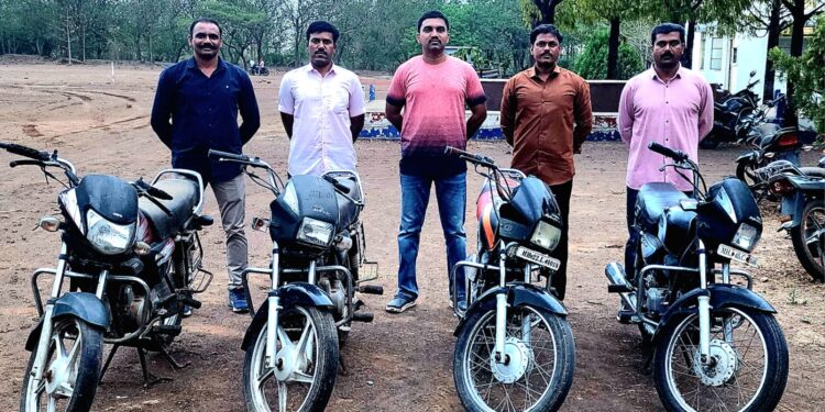 धाराशिव बसस्थानक परिसरातील मोटारसायकल चोरीचा पर्दाफाशस्थानिक गुन्हे शाखेची कारवाई