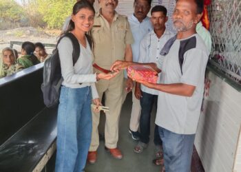 नळदुर्ग बस स्थानकात महाराष्ट्र राज्य परिवहन महामंडळाचा ७८ वा वर्धापन दिन उत्साहात साजरा!