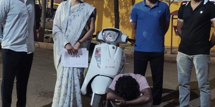 स्थानिक गुन्हे शाखेची मोठी कारवाई आठवडी बाजार परिसरातून चोरीच्या मोटारसायकलसह आरोपी जेरबंद