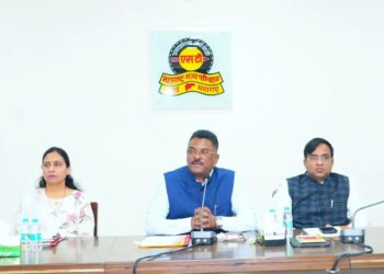 एसटी कर्मचाऱ्यांचा महागाई भत्ता ५८ टक्क्यांवर, घरभाडे भत्त्यातही वाढ – परिवहनमंत्री प्रताप सरनाईक