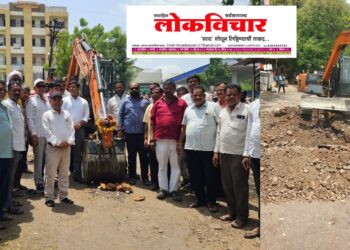 रवी मुंडे यांच्या पाठपुराव्याला यश, देशपांडे स्टँड बाजार चौक रस्ता दुरुस्तीला सुरुवात