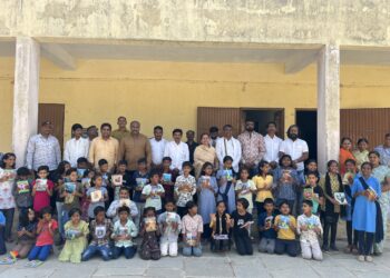 “डॉ. प्रतापसिंह पाटील यांच्या वाढदिवसानिमित्त नगरसेविका रुपालीताई आंबेकर यांच्याकडून सामाजिक उपक्रम…विद्यार्थ्यांना शालेय साहित्य वाटप”