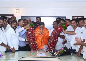 तेरखेडा फटाका उद्योगाला नवी उभारी; सर्व प्रलंबित प्रश्न सोडविण्यासाठी शासन स्तरावर पाठपुरावा – आ .प्रा. डॉ. तानाजीराव सावंत