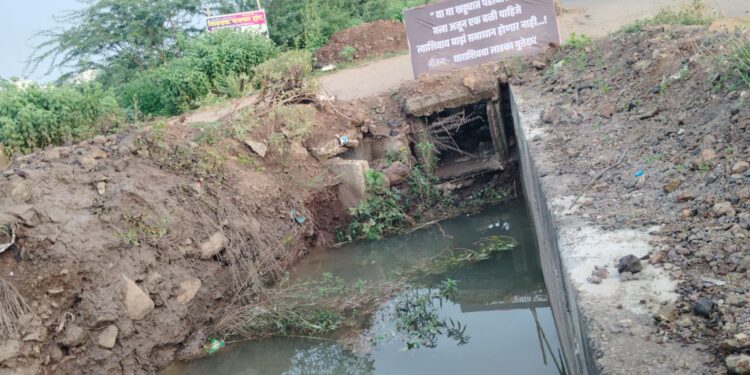 ‘लाडक्या ठेकेदाराच्या’ कामावर नागरिकांचा संताप
