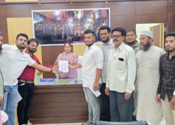 समर्थ नगरातील अपूर्ण रस्त्याचे काम तात्काळ पूर्ण करा
