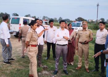 नवरात्रोत्सवाच्या पार्श्वभूमीवर तुळजापुरात पोलिसांचा सुरक्षा आढावा