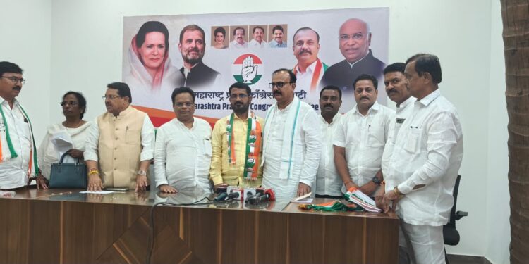 ॲड. रविंद्र नागरगोजे यांचा काँग्रेसमध्ये जाहीर प्रवेश
